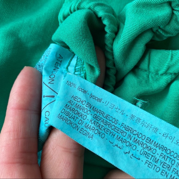 🌿 ZARA GREEN ASYMMETRICAL CROP TOP! - Picture 14 of 14